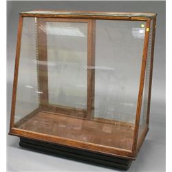 Country Store Showcase Display cabinet Circa 1900