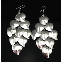 Delightful Silver tone Leaf Chandelier Dangle Drop