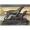 Image 3 : Regal Bronze Sculpture Hunting Dogs
