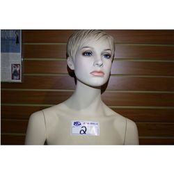 DELUXE 6' TALL FULL BODY MANNEQUIN - FEMALE