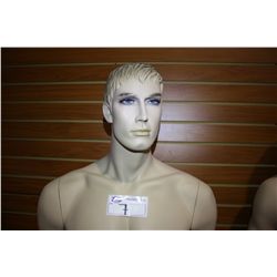 DELUXE 6' TALL FULL BODY MANNEQUIN - MALE