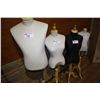 Image 1 : LOT OF 4 MANNEQUIN BUSTS ON STANDS