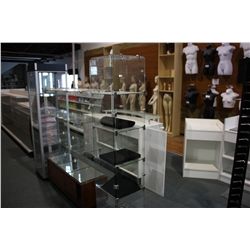 SUPERIOR SERIES GLASS DISPLAY SHOWCASE