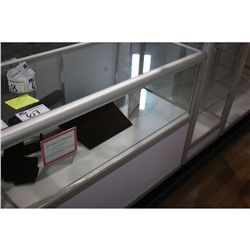 48" WIDE HALF VISION UV GLASS SHOWCASE