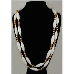 1313.50CTW CONTINUOUS MOTHER OF PEARL NECKLACE