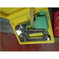 STAPLE GUN KIT