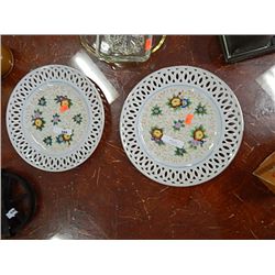 LACE EDGED CAKE PLATES - 2