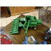 Image 1 : COLLECTABEL DIE CAST - JOHN DEERE COMBINE