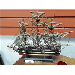 MODEL SHIP- FLYING CLOUD