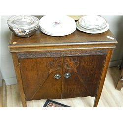 STANIA GRAMOPHONE CABINET - 1920'S