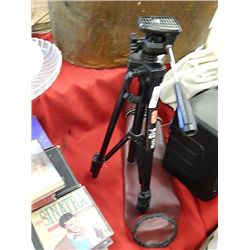 TRIPOD - LARGE WITH CASE