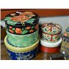 Image 1 : LOT OF VINTAGE TINS