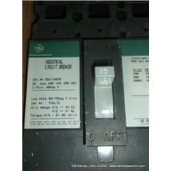 Lot: Circuit Breakers