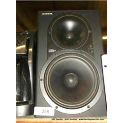 MACKIE HR824 HIGH RESOLUTION SPEAKER (print sequence:) 27966
