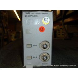 TEKTRONIX 11A32 2 CHANNEL AMPLIFIER