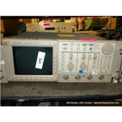 TEKTRONIX TDS 640 4 CHANNEL DIGITIZING OSCILLOSCOPE (print sequence:) 53858 S745400