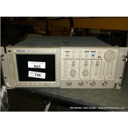 TEKTRONIX TDS 744A COLOR 4 CHANNEL DIGITIZING OSCILLOSCOPE (print sequence:) L-065