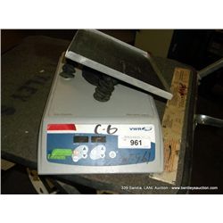 VWR 12620 3D ROTATOR WAVER