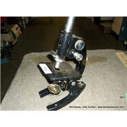 BAUSCH AND LAMB 88933 MICROSCOPE