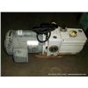 Image 1 : LEYBOLD D4A VACUUM PUMP