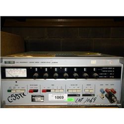 FLUKE 3330 B PROGRAMMABLE CONSTANT CURRENT CONSTANT VOLTAGE CALIBRATOR