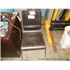 Image 1 : CHAIR