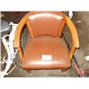 Image 1 : CHAIR