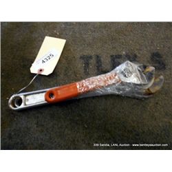 LOT: CRESCENT WRENCHES, 4X THE MONEY