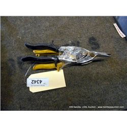 LOT: TIN SNIPS, 2X THE MONEY