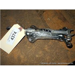 LOT: WRENCHES, 6X THE MONEY