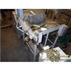 METAL TABLE