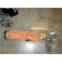 BAG: GOLF CLUBS