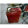 Image 1 : 6 GALLON GAS CAN