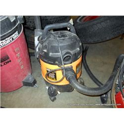 CHICAGO 5 GALLON WET / DRY VACUUM BLOWER