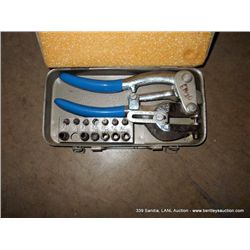 TOOL SET