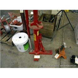 C.M. 34542 MANUAL TIRE CHANGER