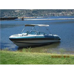 Ski Boat - Four Winns 1990