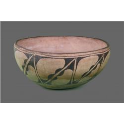Southwest Polychrome Olla Large Pottery , Native