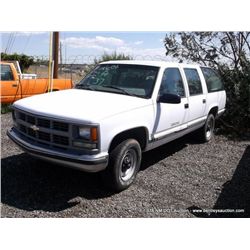 1999 Chevrolet Suburban, 168,218 MILES VIN: 1GNGC26J5XJ475625, SUV, RWD, V8, 7.4L TITLE # 132211GSD9