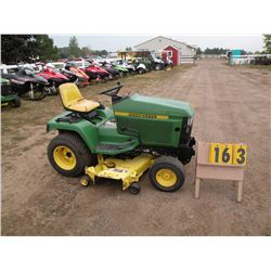 John Deere 425 w/54" deck M00425A054546
