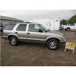 2001 Chev Blazer 1GNDT13W112182075