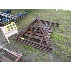 Qty 4 scaffold frames w/side arms