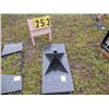 Image 1 : Receiver plate for skid loader -New