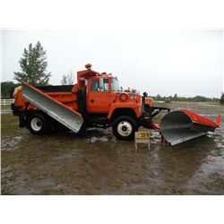 1994 Ford L8000 -County Owned 1FDYR82E3RVA52072