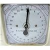 Image 2 : Vintage Kitchen Scale