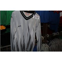 LOT OF 125 GREY STRIPED SOCCER JERSIES