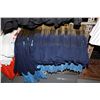 Image 2 : LOT OF 218 LIGHT BLUE/DARK BLUE BASEBALL JERSIES