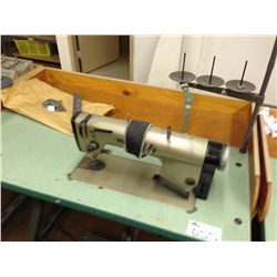 PFAFF SINGLE NEEDLE COMMERCIAL SEWING MACHINE 110VOLT