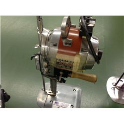 EASTMAN ULTRONIC 7" FABRIC KNIFE