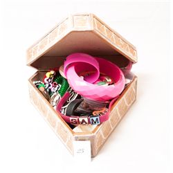 Box of Misc Estate Jewellery